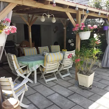Gite Et Chambre D'Hote Saint Jacques-2